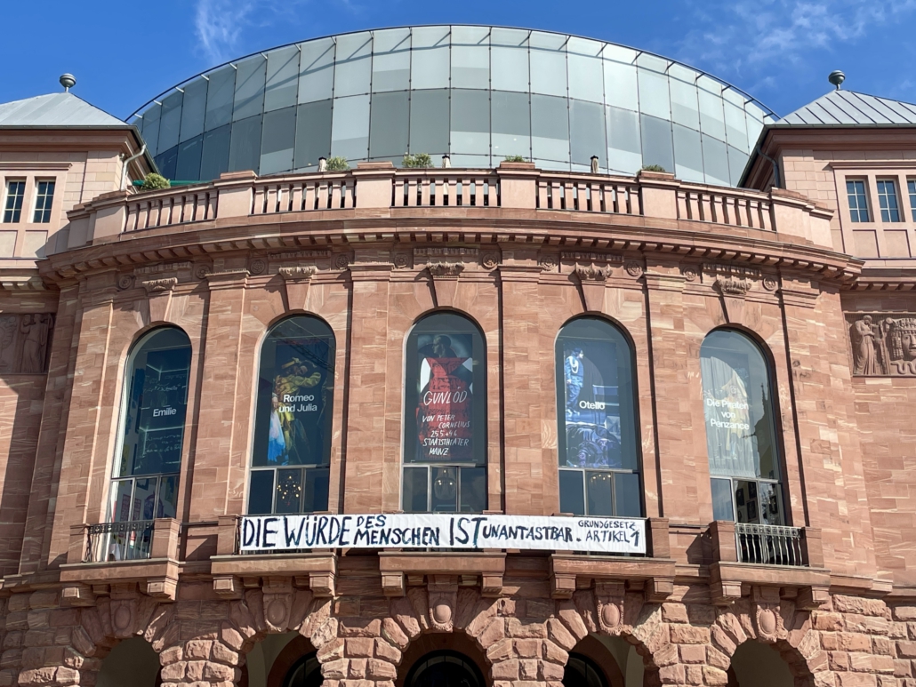 75 Jahre Grundgesetz - Staatstheater Mainz - Theater für die Demokratie